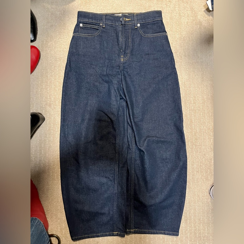 Everlane Way High Curve Barrel Jean size 27